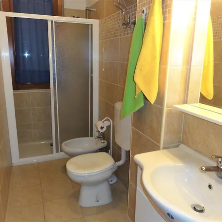 Cozy Flat With Spacious Terrace * Бибионе