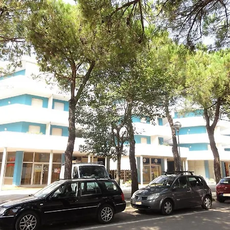 Cozy Flat With Spacious Terrace Appartamento Bibione